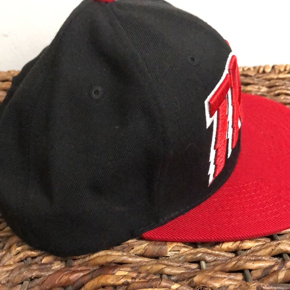 Trill SnapBack hat - Picture 3 of 4